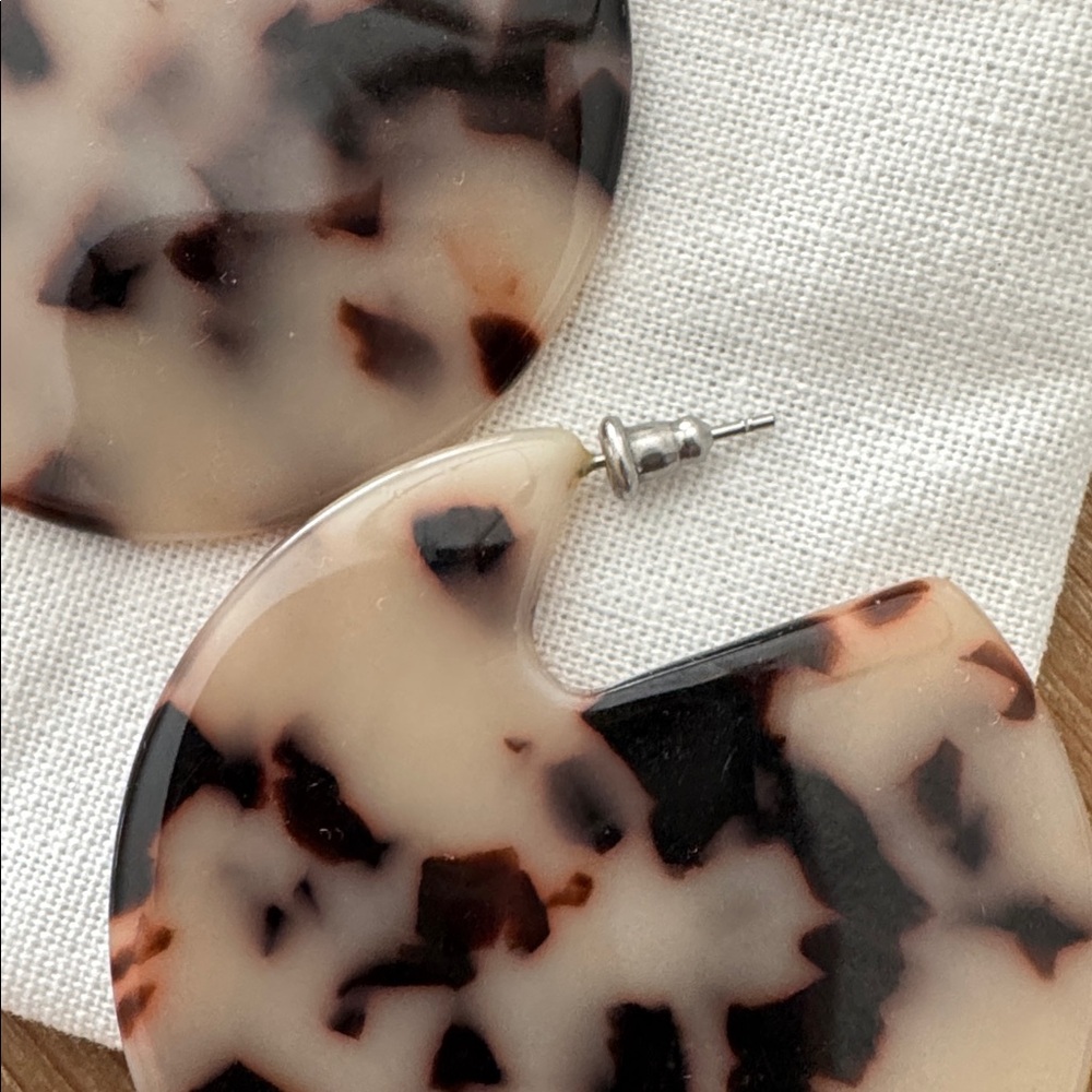 MACHETE Clare Earrings - Picture 3 of 5